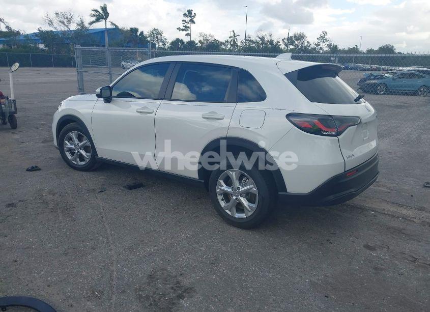 Photo 3 of 2025 Honda Hr-v 2WD LX (VIN 3CZRZ1H39SM719324)