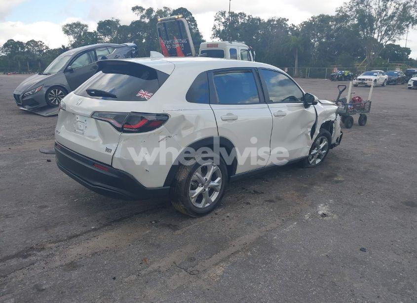 Photo 4 of 2025 Honda Hr-v 2WD LX (VIN 3CZRZ1H39SM719324)