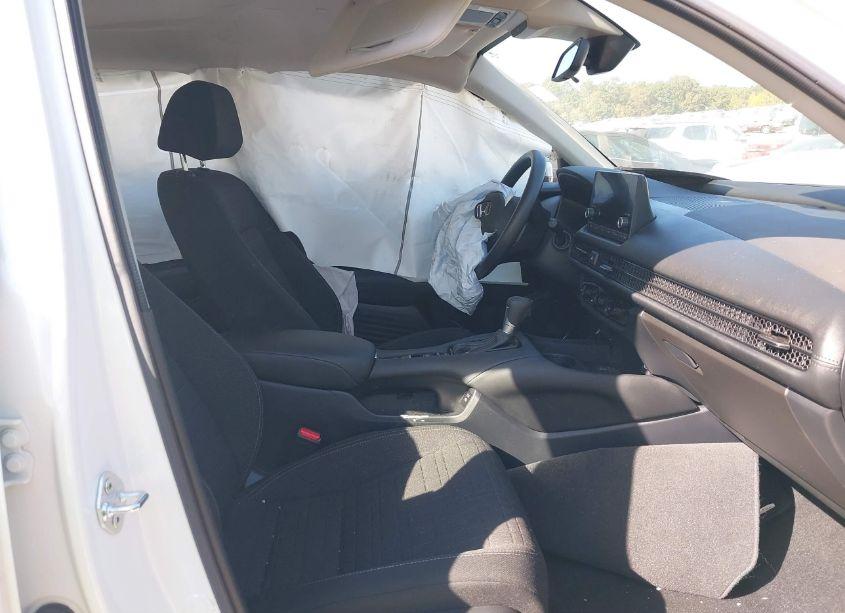 Photo 5 of 2024 Honda Hr-v 2WD LX (VIN 3CZRZ1H3XRM708844)