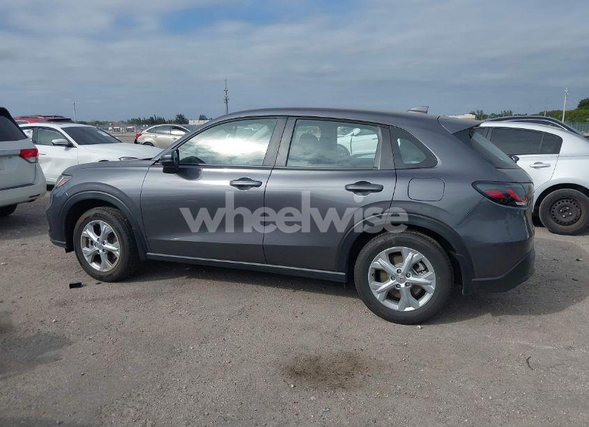 Photo 14 of 2025 Honda Hr-v 2WD LX (VIN 3CZRZ1H3XSM718523)