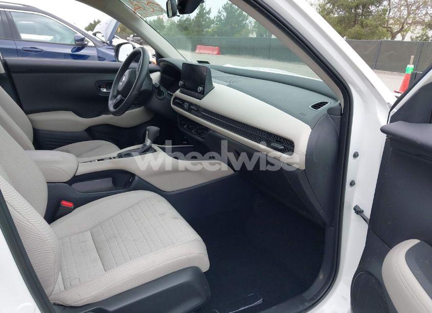 Photo 5 of 2025 Honda Hr-v 2WD LX (VIN 3CZRZ1H3XSM721213)