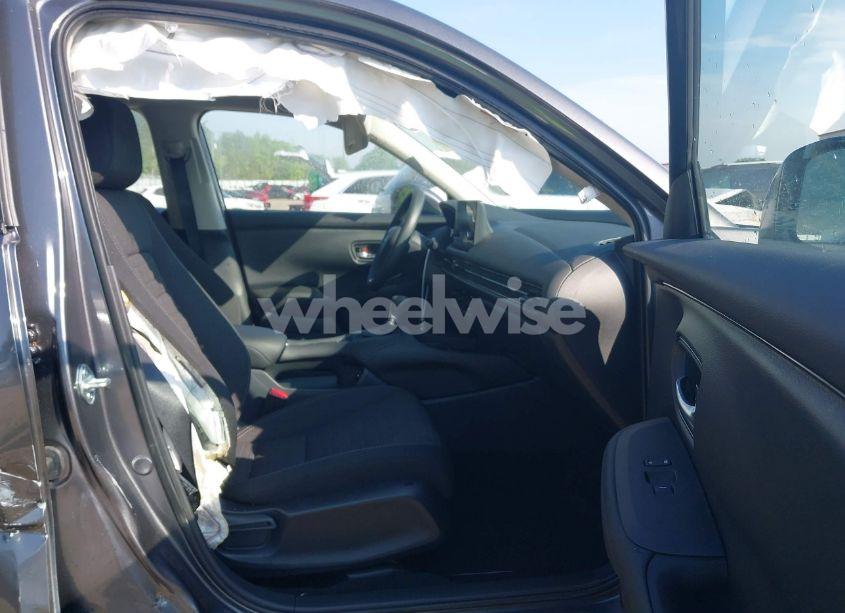 Photo 5 of 2025 Honda Hr-v 2WD LX (VIN 3CZRZ1H3XSM738867)