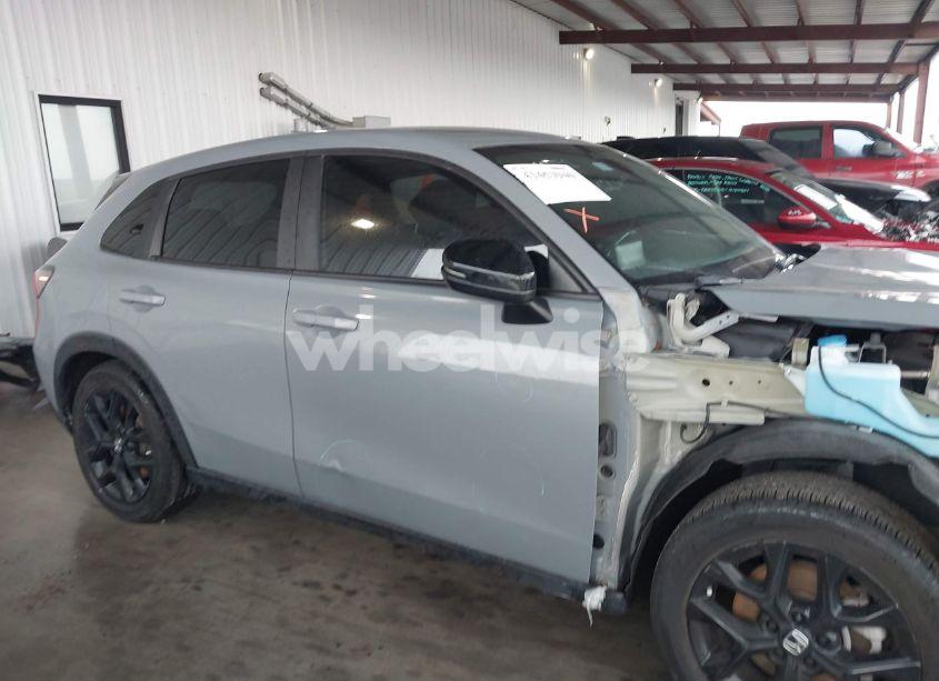 Photo 14 of 2023 Honda Hr-v 2WD SPORT (VIN 3CZRZ1H50PM718149)