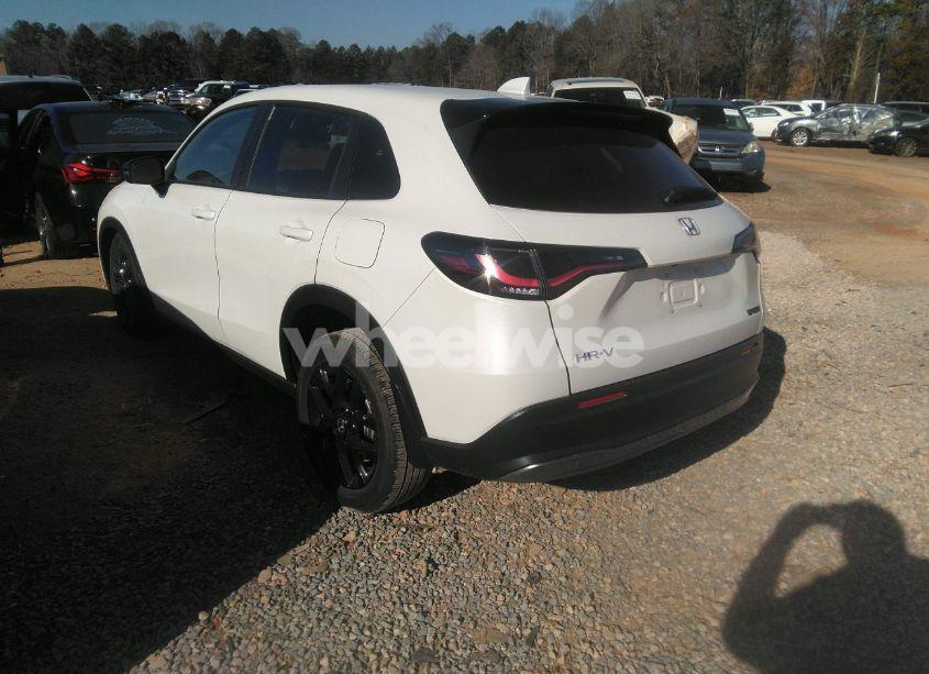 Photo 3 of 2024 Honda Hr-v 2WD SPORT/2WD SPORT W/O BSI (VIN 3CZRZ1H50RM740994)