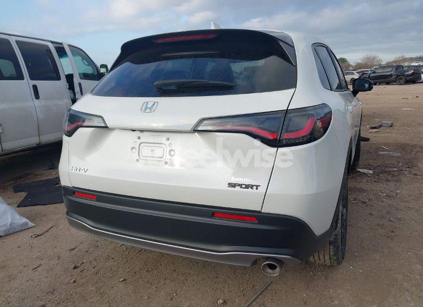 Photo 16 of 2024 Honda Hr-v (VIN 3CZRZ1H50RM741904)