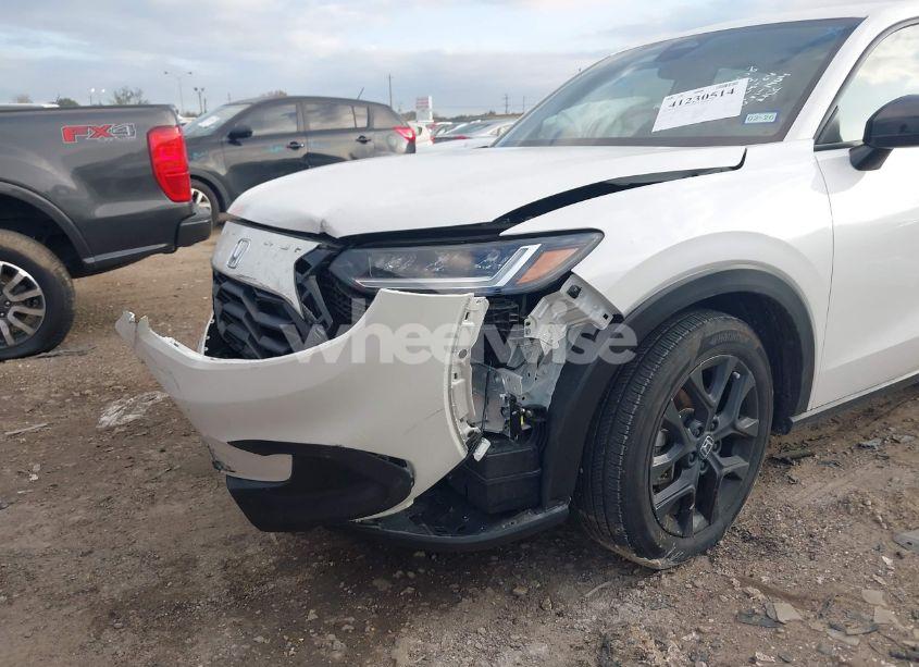 Photo 6 of 2024 Honda Hr-v (VIN 3CZRZ1H50RM741904)