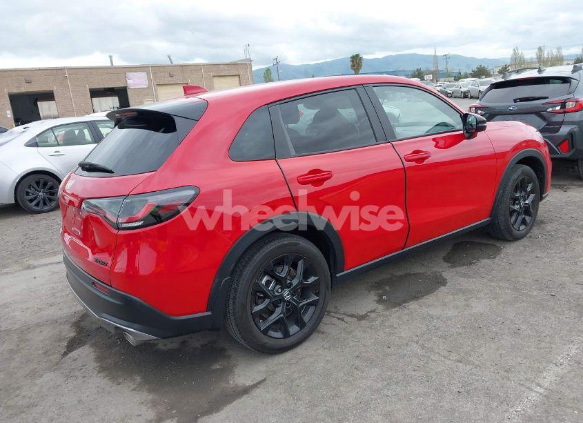 Photo 4 of 2025 Honda Hr-v 2WD SPORT (VIN 3CZRZ1H50SM702574)