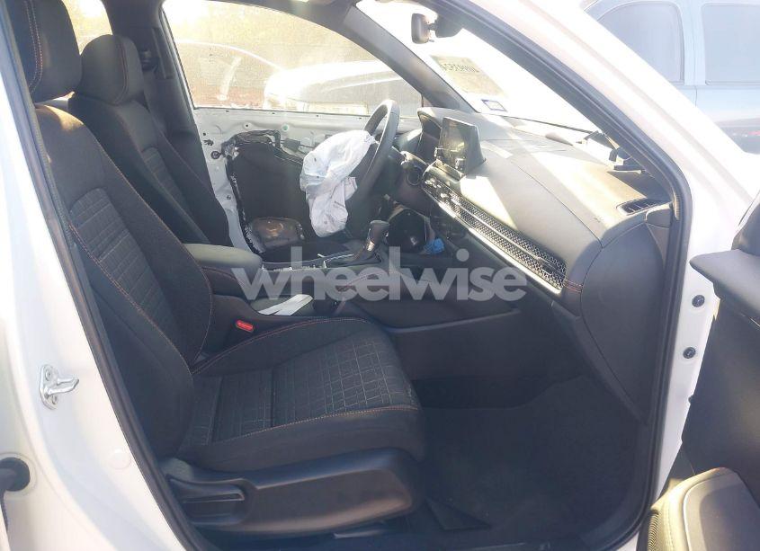 Photo 5 of 2025 Honda Hr-v 2WD SPORT (VIN 3CZRZ1H50SM706169)