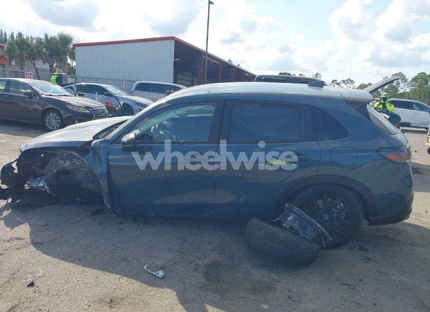 Photo 14 of 2025 Honda Hr-v 2WD SPORT (VIN 3CZRZ1H50SM736028)