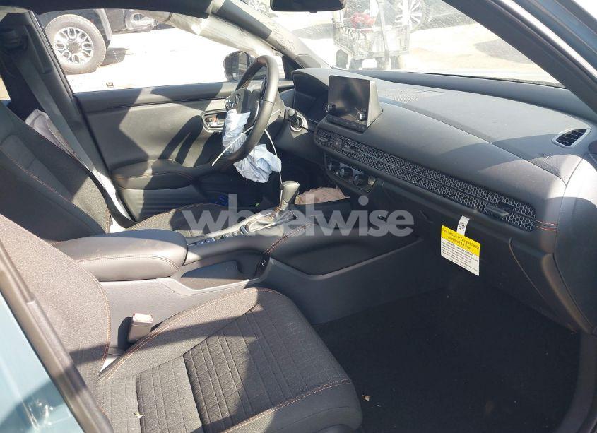 Photo 5 of 2025 Honda Hr-v 2WD SPORT (VIN 3CZRZ1H50SM736028)