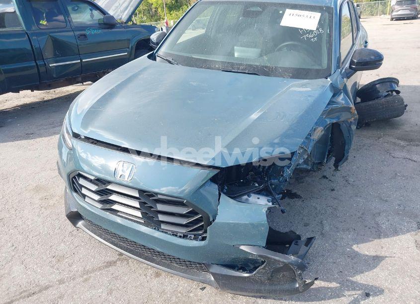 Photo 6 of 2025 Honda Hr-v 2WD SPORT (VIN 3CZRZ1H50SM736028)