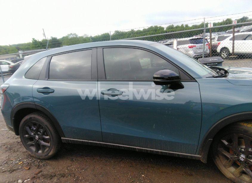 Photo 13 of 2025 Honda Hr-v 2WD SPORT (VIN 3CZRZ1H50SM741648)