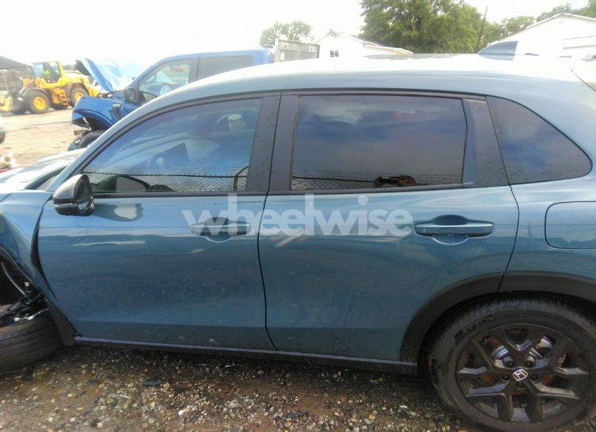 Photo 14 of 2025 Honda Hr-v 2WD SPORT (VIN 3CZRZ1H50SM741648)