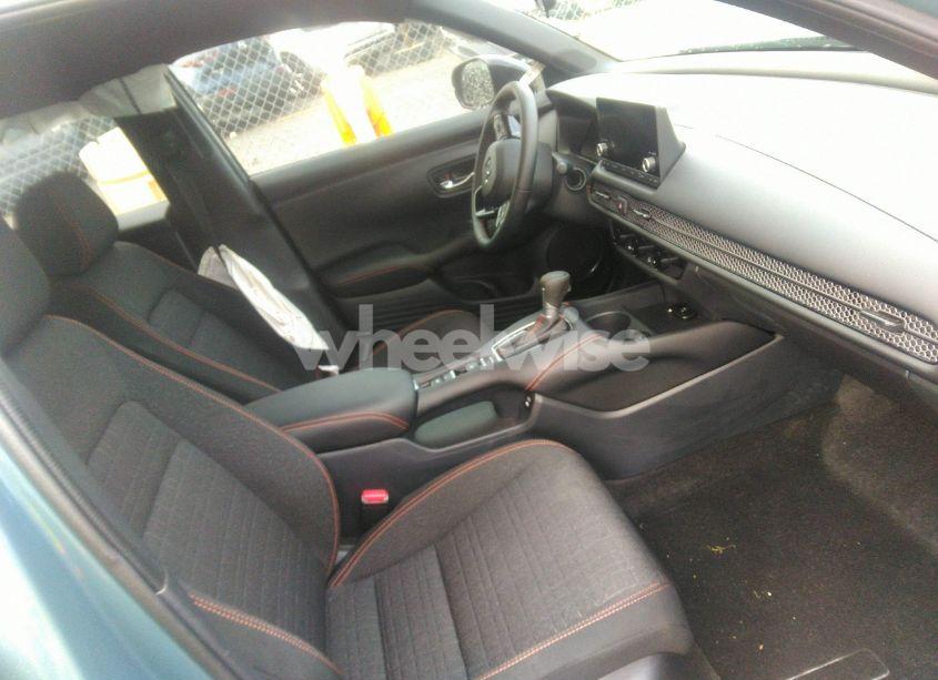 Photo 5 of 2025 Honda Hr-v 2WD SPORT (VIN 3CZRZ1H50SM741648)
