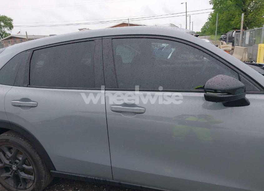 Photo 13 of 2024 Honda Hr-v 2WD SPORT/2WD SPORT W/O BSI (VIN 3CZRZ1H51RM724187)