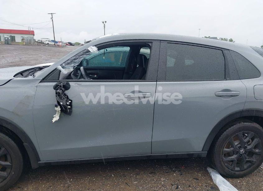 Photo 14 of 2024 Honda Hr-v 2WD SPORT/2WD SPORT W/O BSI (VIN 3CZRZ1H51RM724187)