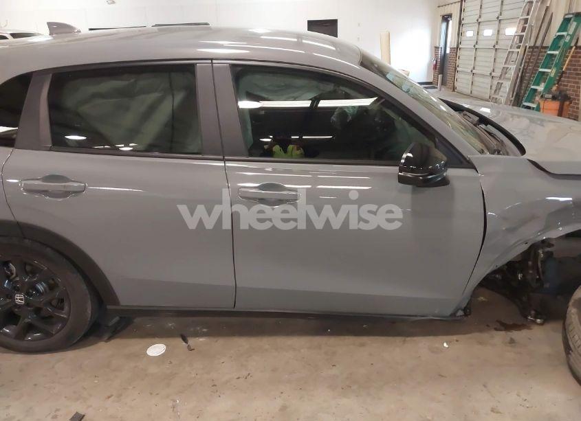 Photo 13 of 2024 Honda Hr-v 2WD SPORT/2WD SPORT W/O BSI (VIN 3CZRZ1H51RM740910)