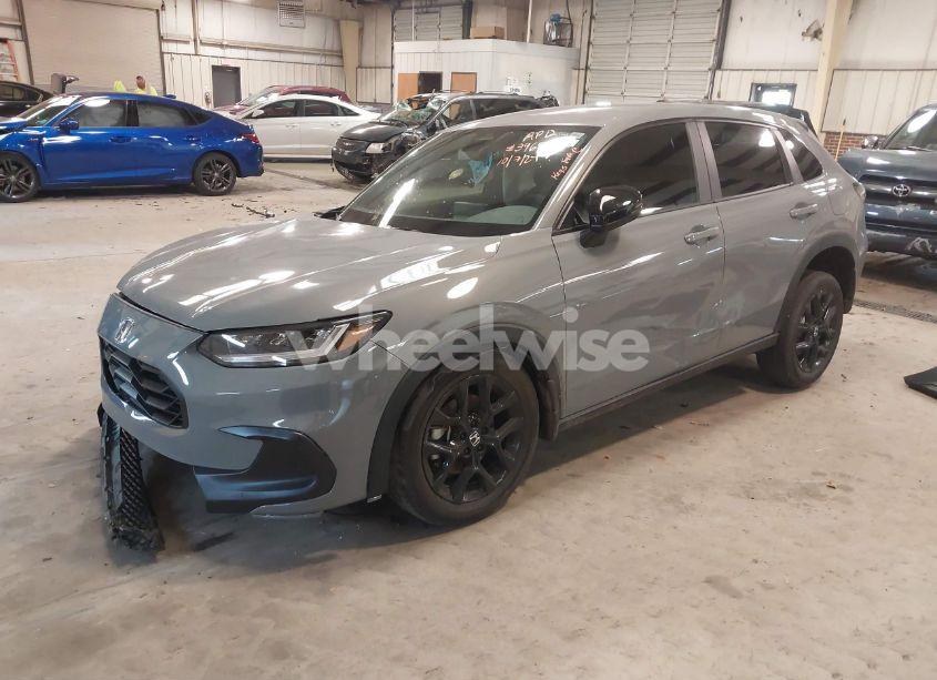 Photo 2 of 2024 Honda Hr-v 2WD SPORT/2WD SPORT W/O BSI (VIN 3CZRZ1H51RM740910)