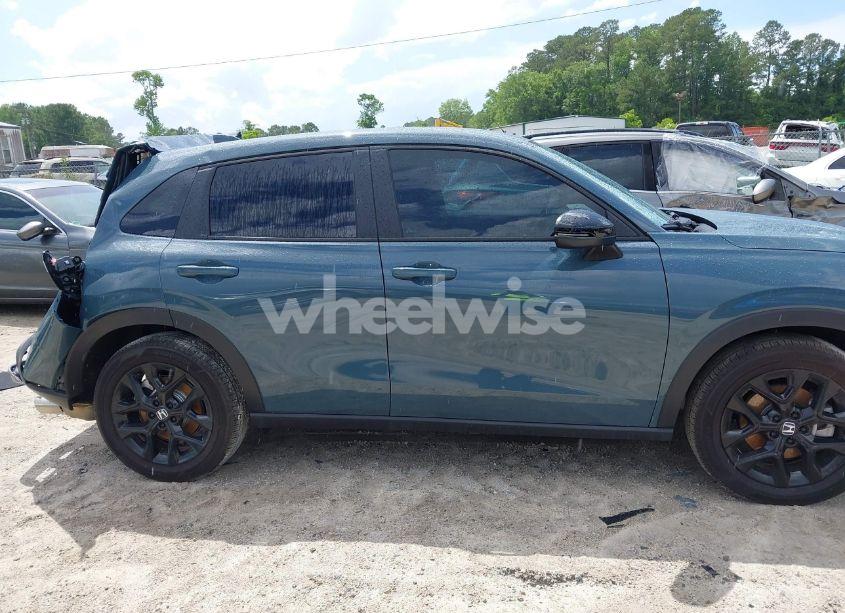 Photo 13 of 2025 Honda Hr-v 2WD SPORT (VIN 3CZRZ1H51SM719514)