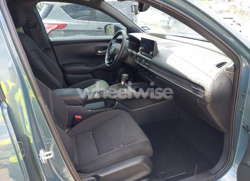 Photo 5 of 2025 Honda Hr-v 2WD SPORT (VIN 3CZRZ1H51SM719514)