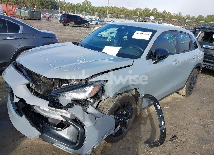 Photo 2 of 2024 Honda Hr-v 2WD SPORT/2WD SPORT W/O BSI (VIN 3CZRZ1H52RM715224)