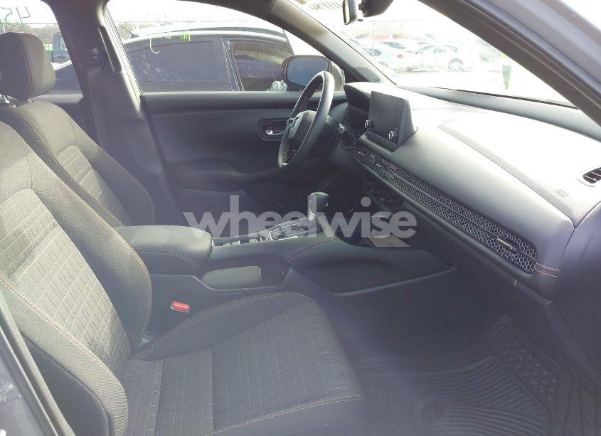 Photo 5 of 2024 Honda Hr-v 2WD SPORT/2WD SPORT W/O BSI (VIN 3CZRZ1H52RM715224)