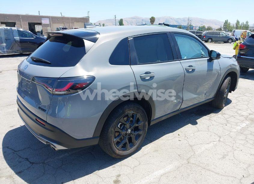 Photo 4 of 2024 Honda Hr-v 2WD SPORT/2WD SPORT W/O BSI (VIN 3CZRZ1H52RM729575)