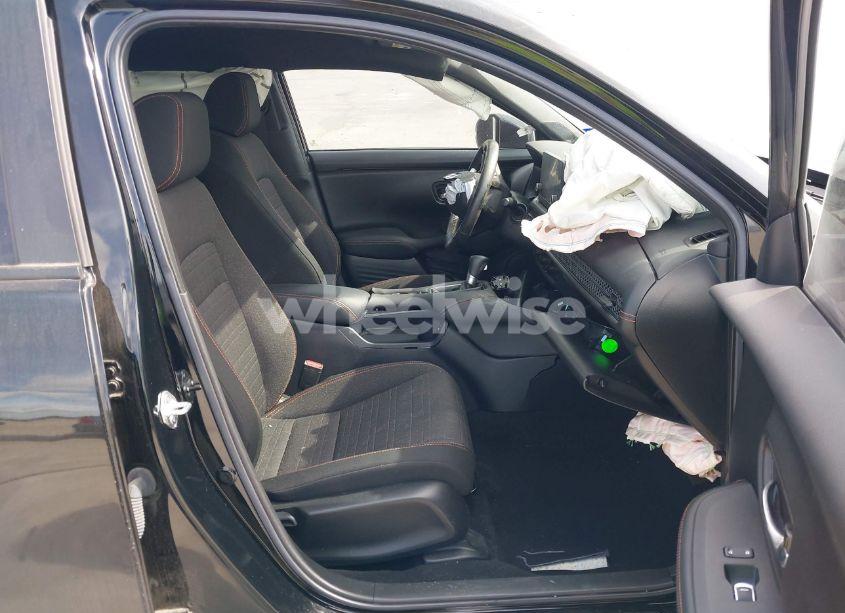 Photo 5 of 2024 Honda Hr-v (VIN 3CZRZ1H53RM707679)