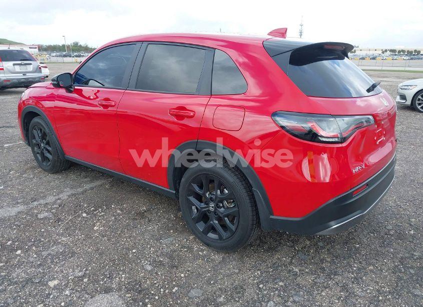 Photo 3 of 2024 Honda Hr-v 2WD SPORT/SPORT (VIN 3CZRZ1H53RM713692)