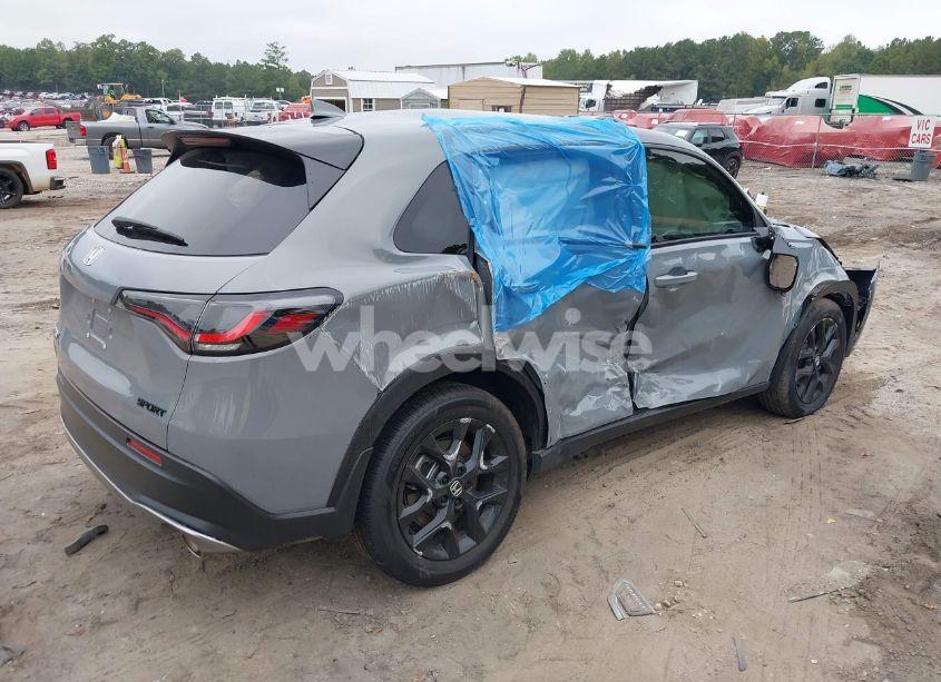 Photo 4 of 2024 Honda Hr-v 2WD SPORT/2WD SPORT W/O BSI (VIN 3CZRZ1H53RM748734)