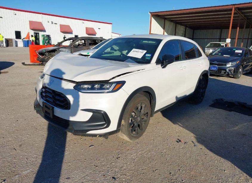 Photo 2 of 2024 Honda Hr-v (VIN 3CZRZ1H53RM755988)