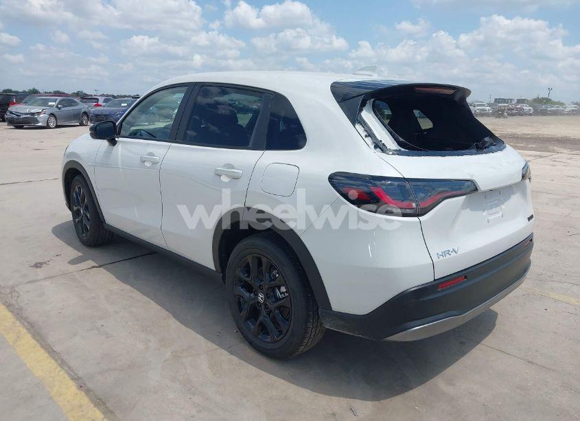 Photo 3 of 2025 Honda Hr-v 2WD SPORT (VIN 3CZRZ1H53SM738372)