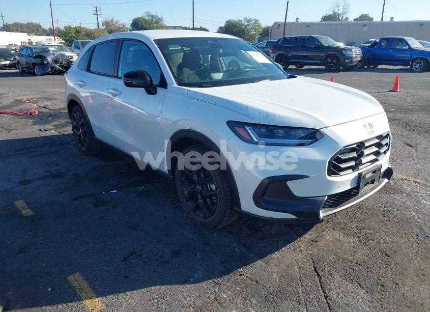 2024 Honda Hr-v 2WD SPORT/2WD SPORT W/O BSI (VIN 3CZRZ1H54RM723938) main photo