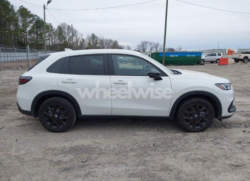 Photo 14 of 2024 Honda Hr-v 2WD SPORT/2WD SPORT W/O BSI (VIN 3CZRZ1H54RM723955)