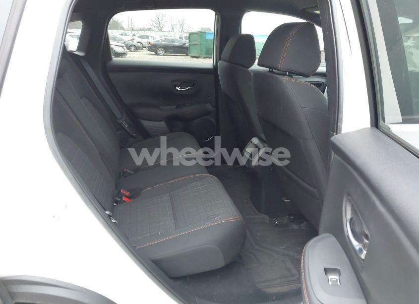 Photo 8 of 2024 Honda Hr-v 2WD SPORT/2WD SPORT W/O BSI (VIN 3CZRZ1H54RM723955)