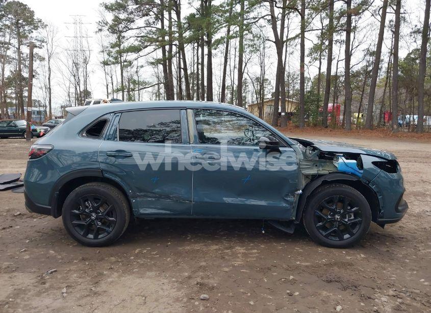 Photo 6 of 2024 Honda Hr-v 2WD SPORT/2WD SPORT W/O BSI (VIN 3CZRZ1H54RM725317)