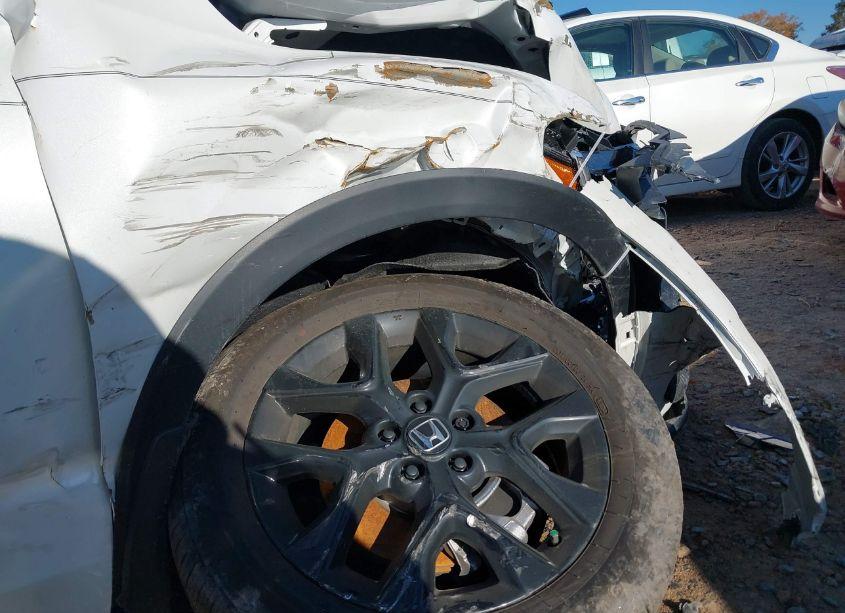 Photo 20 of 2025 Honda Hr-v 2WD SPORT (VIN 3CZRZ1H54SM701377)