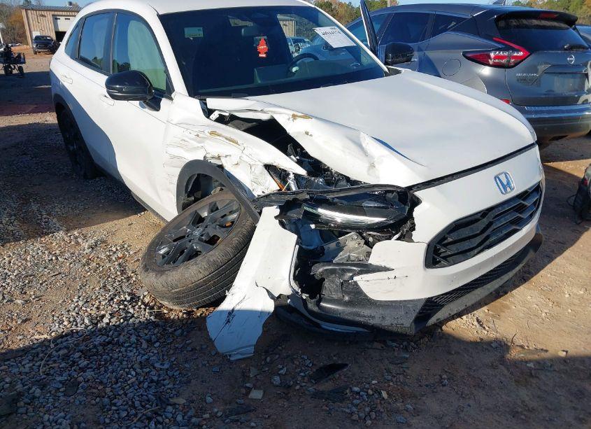 Photo 6 of 2025 Honda Hr-v 2WD SPORT (VIN 3CZRZ1H54SM701377)