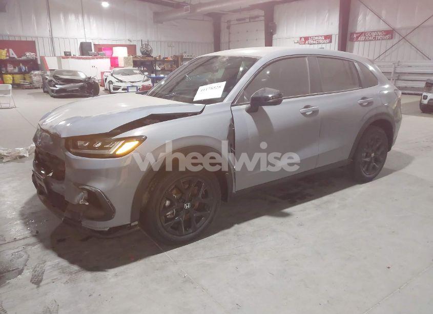 Photo 2 of 2025 Honda Hr-v 2WD SPORT (VIN 3CZRZ1H54SM714050)