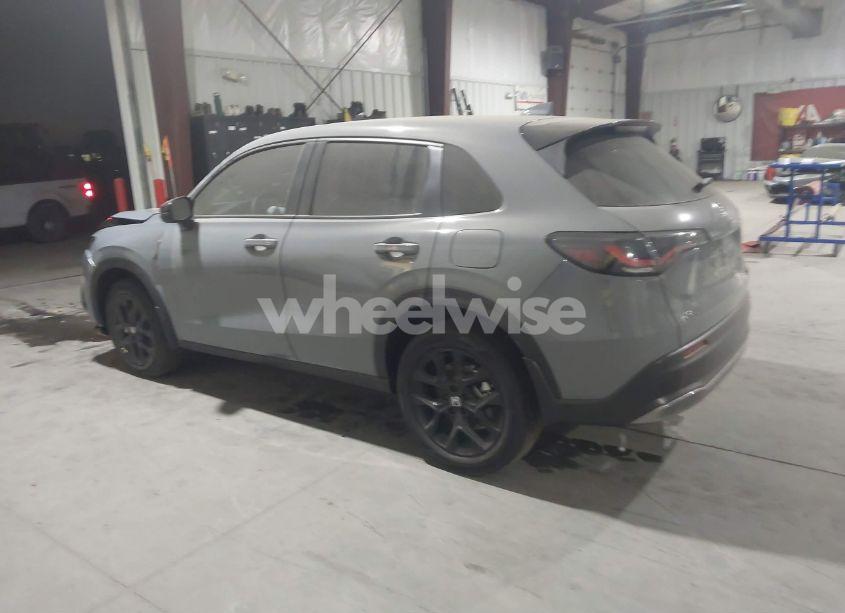 Photo 3 of 2025 Honda Hr-v 2WD SPORT (VIN 3CZRZ1H54SM714050)