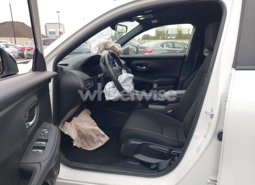 Photo 5 of 2023 Honda Hr-v 2WD SPORT (VIN 3CZRZ1H55PM704022)