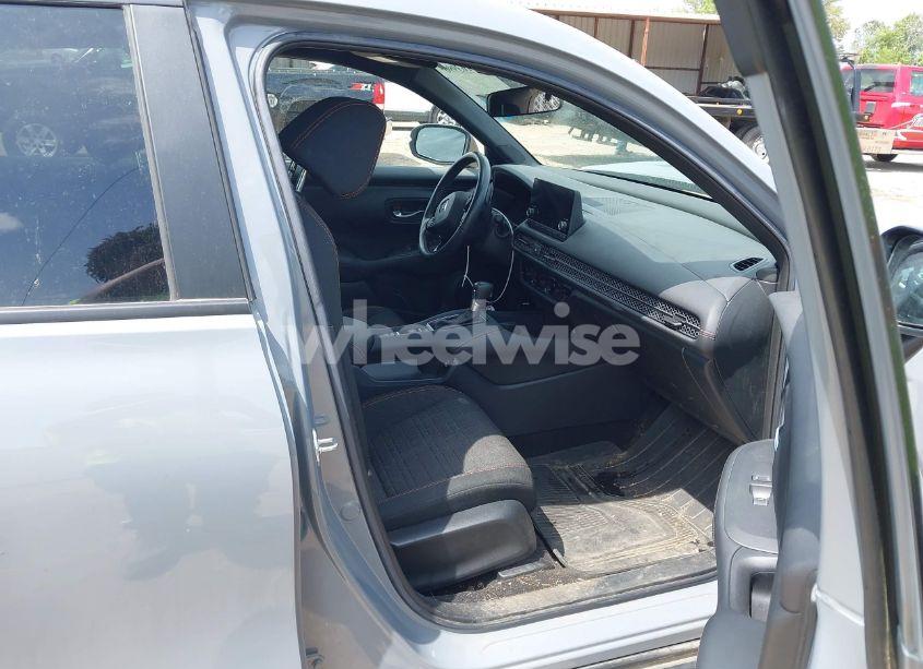 Photo 5 of 2023 Honda Hr-v 2WD SPORT (VIN 3CZRZ1H55PM746657)