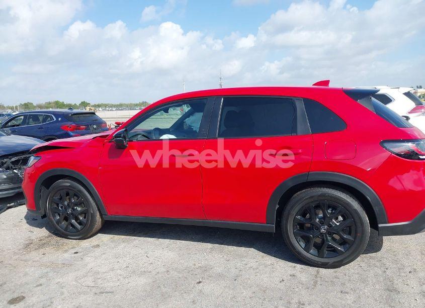 Photo 13 of 2025 Honda Hr-v 2WD SPORT (VIN 3CZRZ1H55SM723405)