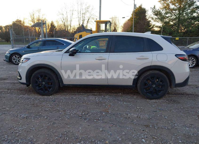 Photo 15 of 2023 Honda Hr-v 2WD SPORT (VIN 3CZRZ1H56PM700688)