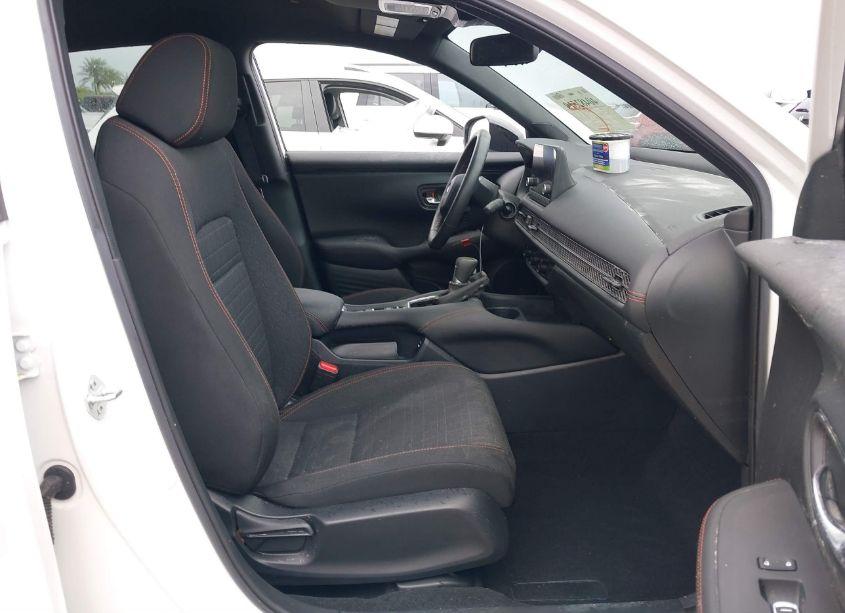 Photo 5 of 2024 Honda Hr-v 2WD SPORT/2WD SPORT W/O BSI (VIN 3CZRZ1H56RM721950)