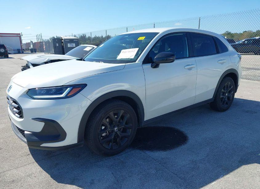 Photo 2 of 2024 Honda Hr-v 2WD SPORT/2WD SPORT W/O BSI (VIN 3CZRZ1H56RM742829)