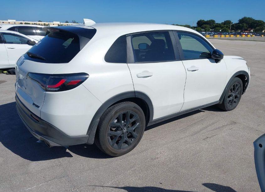 Photo 4 of 2024 Honda Hr-v 2WD SPORT/2WD SPORT W/O BSI (VIN 3CZRZ1H56RM742829)