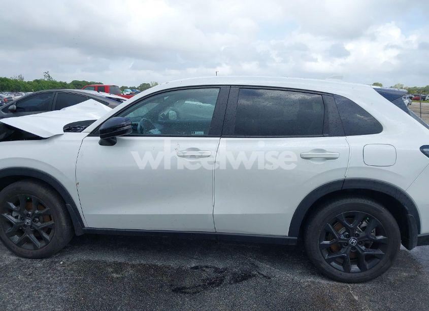 Photo 14 of 2024 Honda Hr-v 2WD SPORT/SPORT (VIN 3CZRZ1H57RM702436)