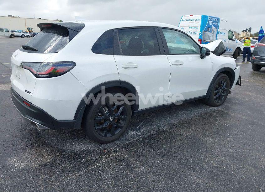 Photo 4 of 2024 Honda Hr-v 2WD SPORT/SPORT (VIN 3CZRZ1H57RM702436)