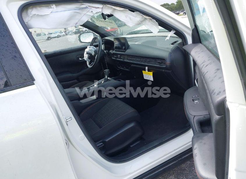 Photo 5 of 2024 Honda Hr-v 2WD SPORT/SPORT (VIN 3CZRZ1H57RM702436)